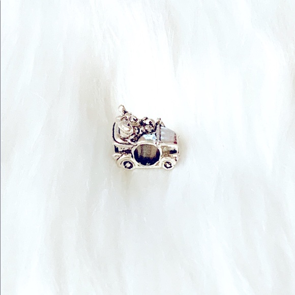 💎Mickey And Minnie Mouse in Car Silver Bead - Picture 3 of 5